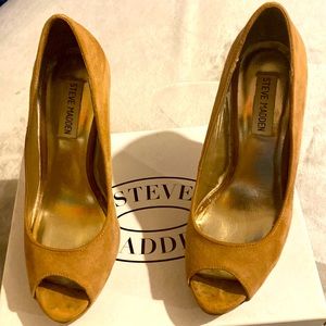 Steve Madden woman high hill shoes